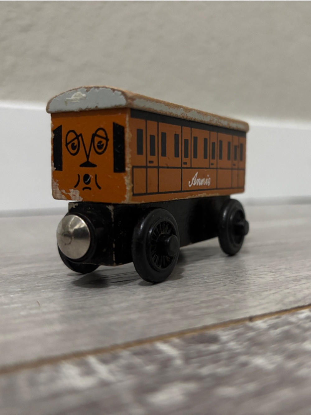 Wooden Annie - Thomas & Friends - Picture 2 of 8